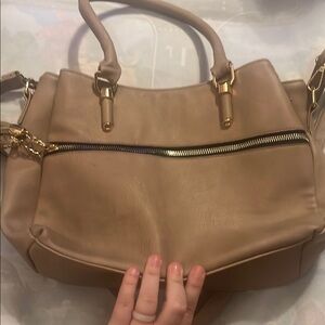 Tan Shoulder Bag with Structured Shape and Gold Zipper